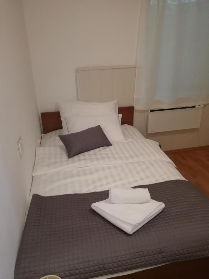 Apartmaji Z Fizine Portoroz Exterior photo